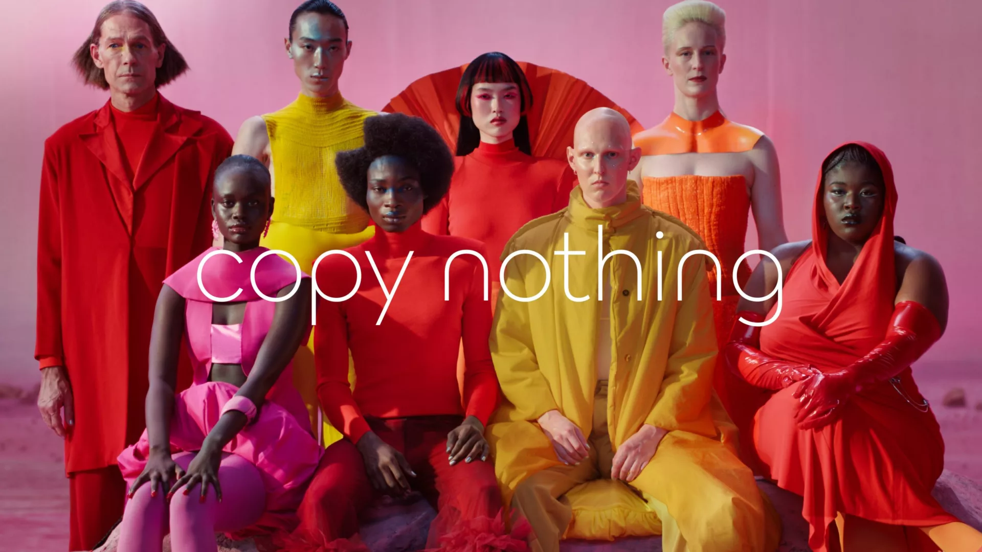 Campagna Copy Nothing del nuovo logo Jaguar